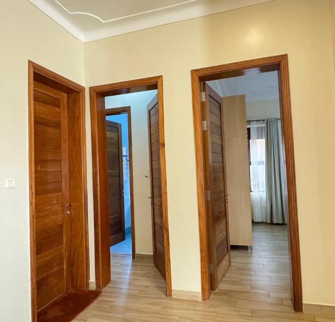 2Br Huge Space,Lake Views And Skyline Kampala Uganda